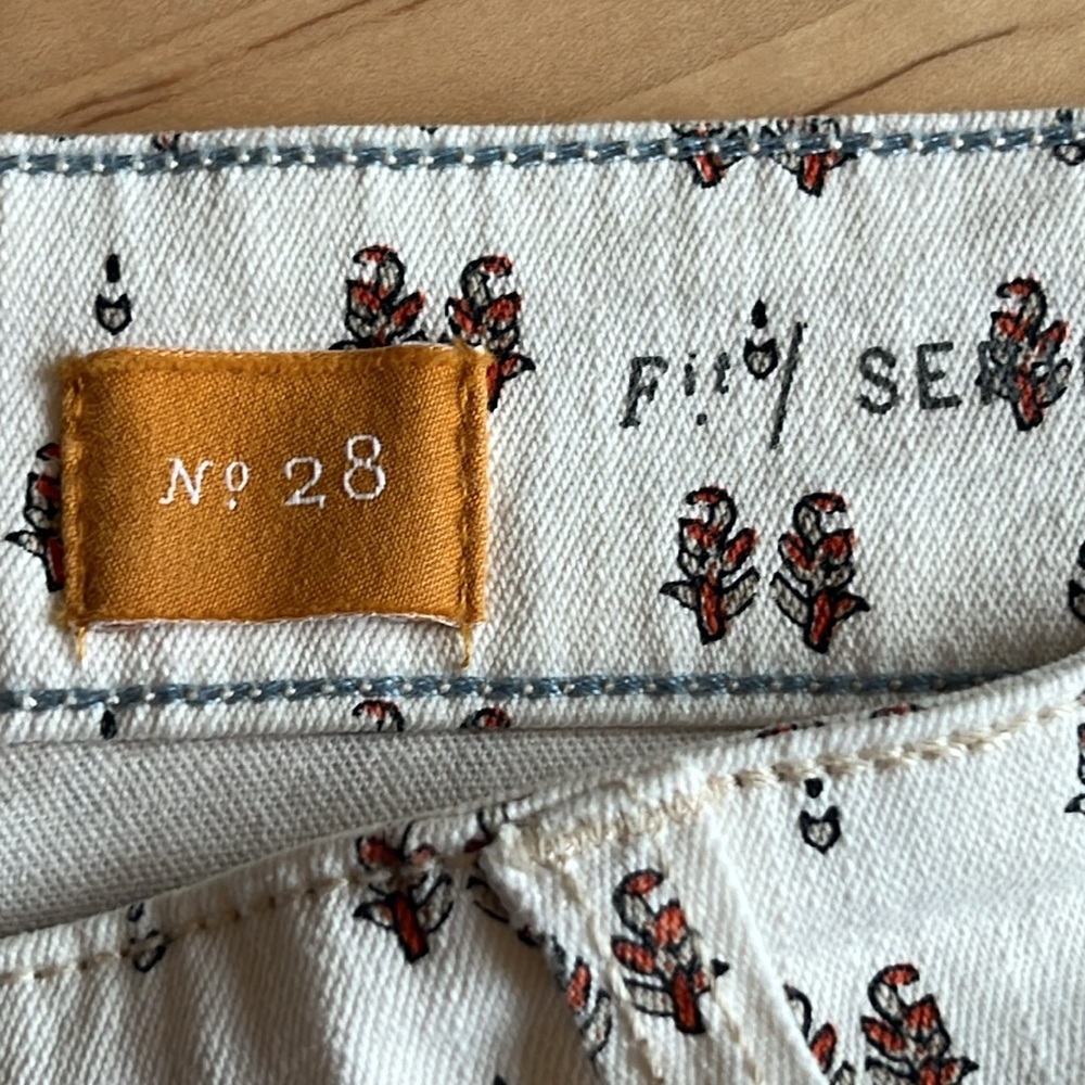 Pilcro Cream Skinny Jeans with Brown Floral Dot Print - Picture 5 of 13
